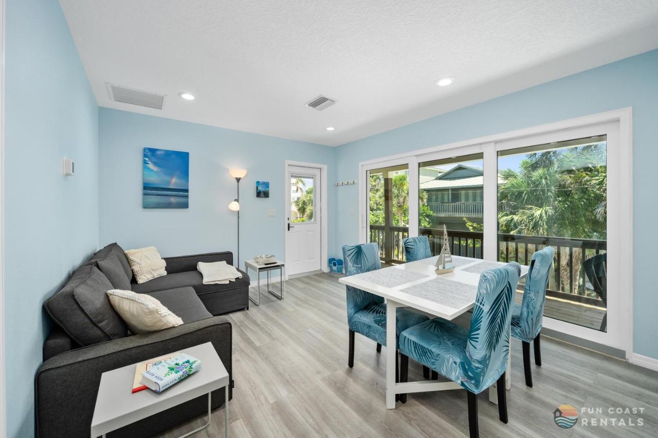 Dog Friendly Loft Steps From Beach With Gas Barbecue Grill And Upstairs Deck! New Smyrna Beach Zewnętrze zdjęcie