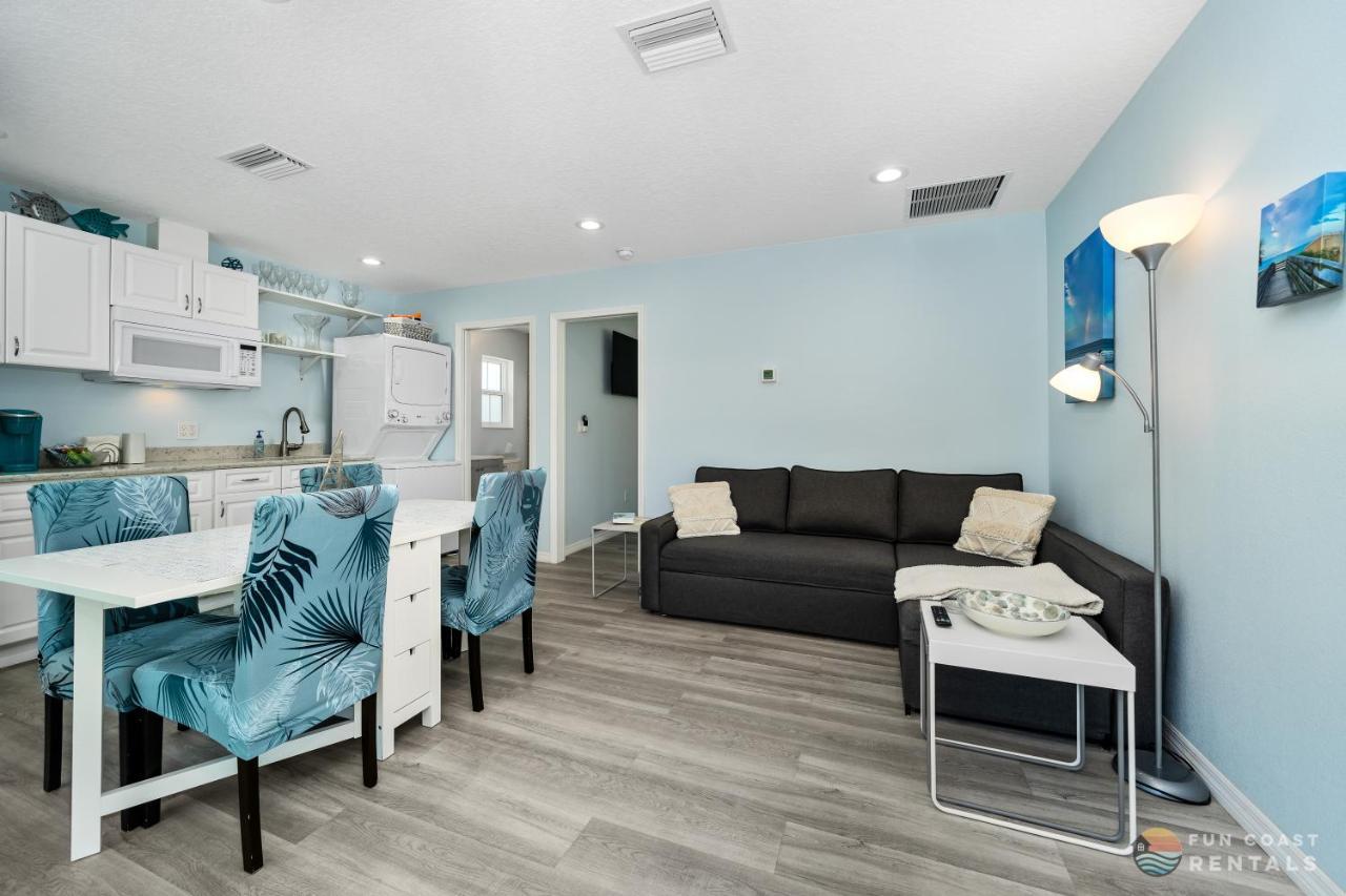 Dog Friendly Loft Steps From Beach With Gas Barbecue Grill And Upstairs Deck! New Smyrna Beach Zewnętrze zdjęcie